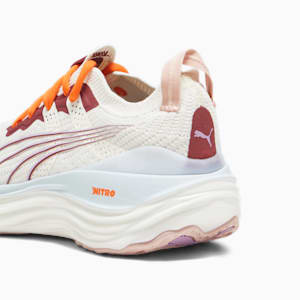 Sneakers DKNY Ashly K1087733 Ombre Knit Neon Grn Wht Ngw, Warm White-Icy Blue-Team Regal Red, extralarge
